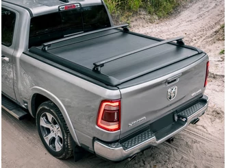 RealTruck Mountain Top EVOm Manual Roll Cover - black - Dodge RAM 5,5ft 2019- (not Classic)