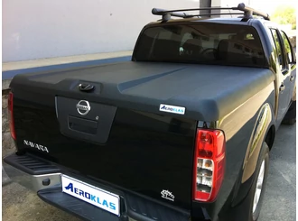 Aeroklas Speed Abdeckung - schwarze, körnige Oberfläche - Nissan D/C 2005-2015 Aeroklas Speed Abdeckung - schwarze, körnige Oberfläche - Nissan D/C 2005-2015
