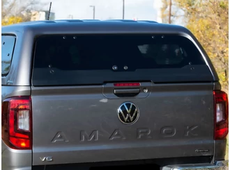 Aeroklas keménytető alkatrész - Hátsó üveg párátlanítóval, sötétített, komplett - nyomógombos, központi záras - Amarok 2023-