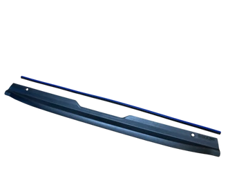 Aeroklas keménytető alkatrész - Hátsó ajtó alsó sín, műanyag - D-Max 2025-