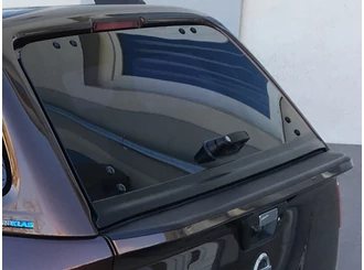 Aeroklas keménytető alkatrész - Hátsó üveg párátlanító nélkül, sötétített, komplett - központi záras - Mercedes 2017-, Nissan 2015-