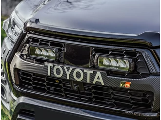 Lazer Lamps Hűtőmaszk LED lámpa szett - Hilux GR Sport I 2023-2024